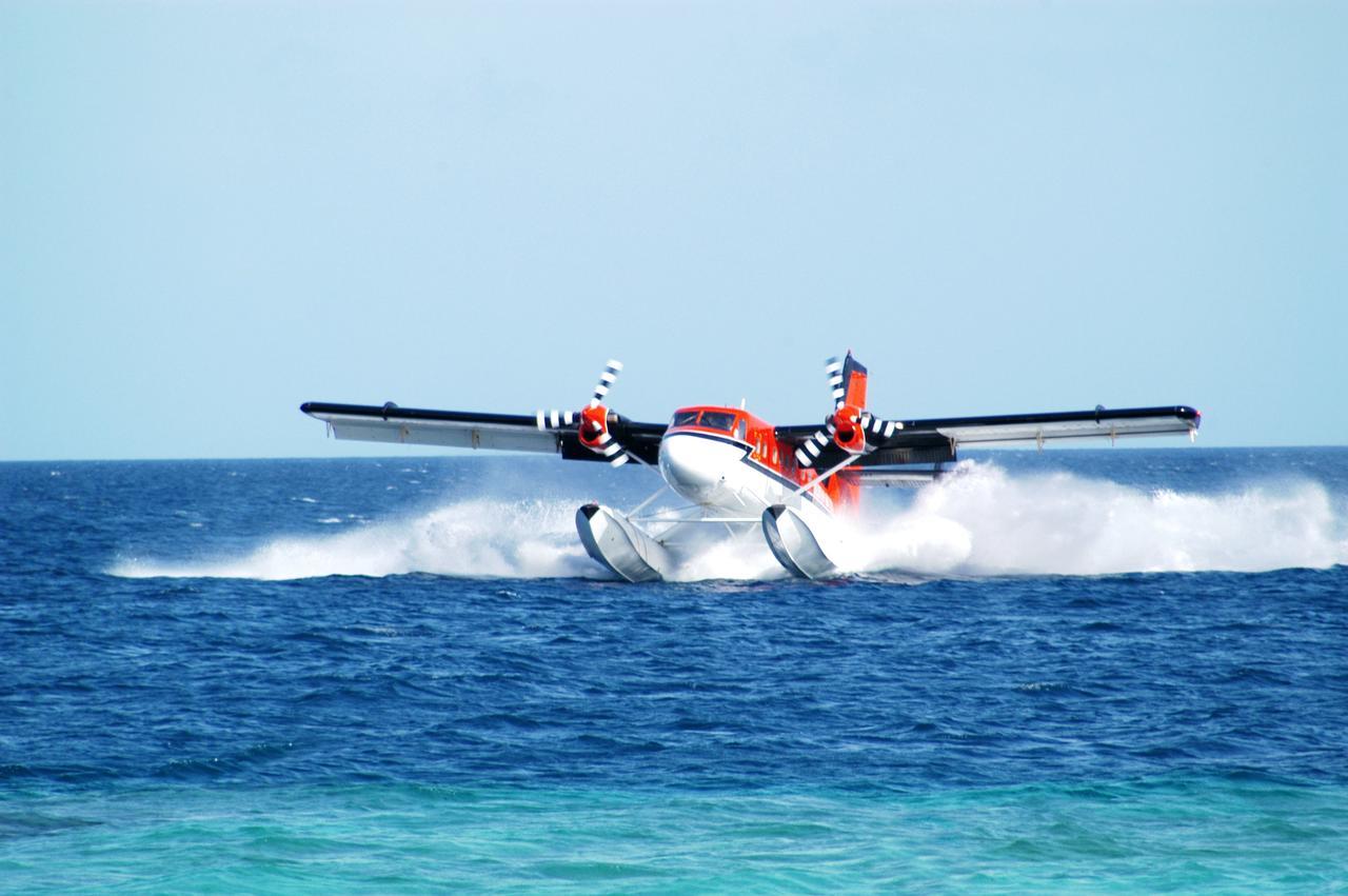 Adaaran Prestige Water Villas Meedhoo  Екстериор снимка