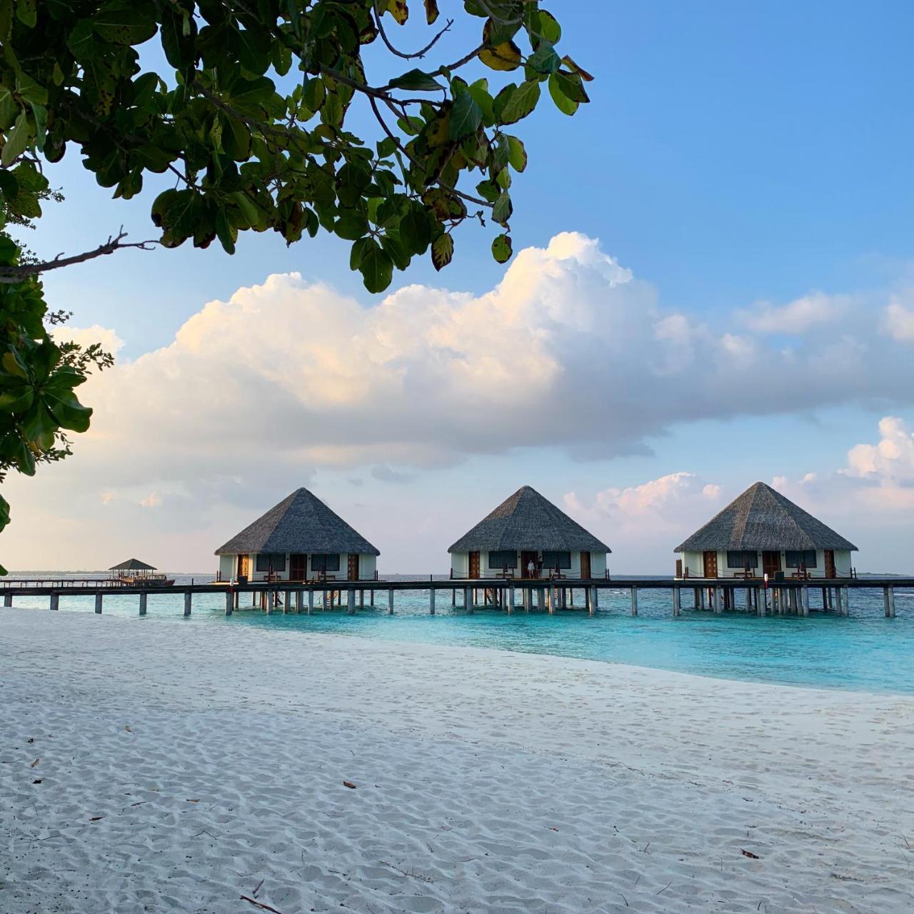 Adaaran Prestige Water Villas Meedhoo  Екстериор снимка